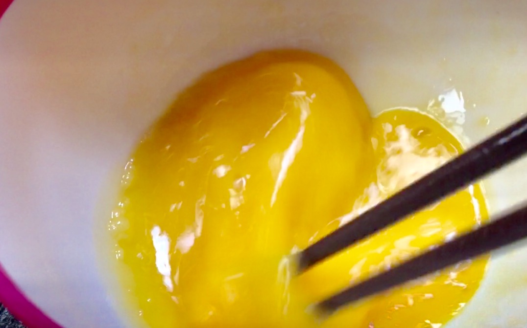 溶き卵はレンジで爆発しない？ 安全なレンジ調理と卵料理のレシピ