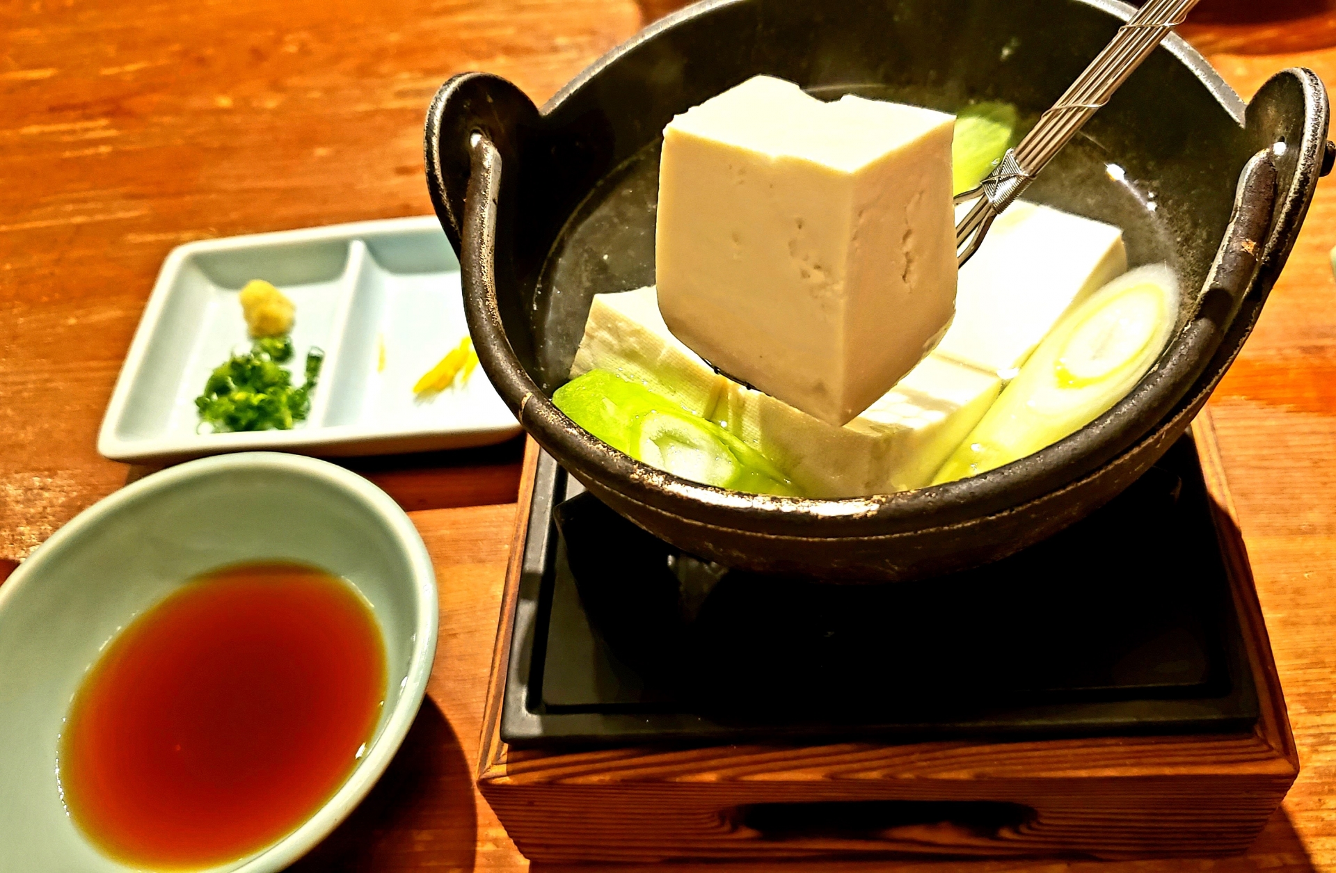 昆布なしの湯豆腐に合うポン酢や醤油の選び方