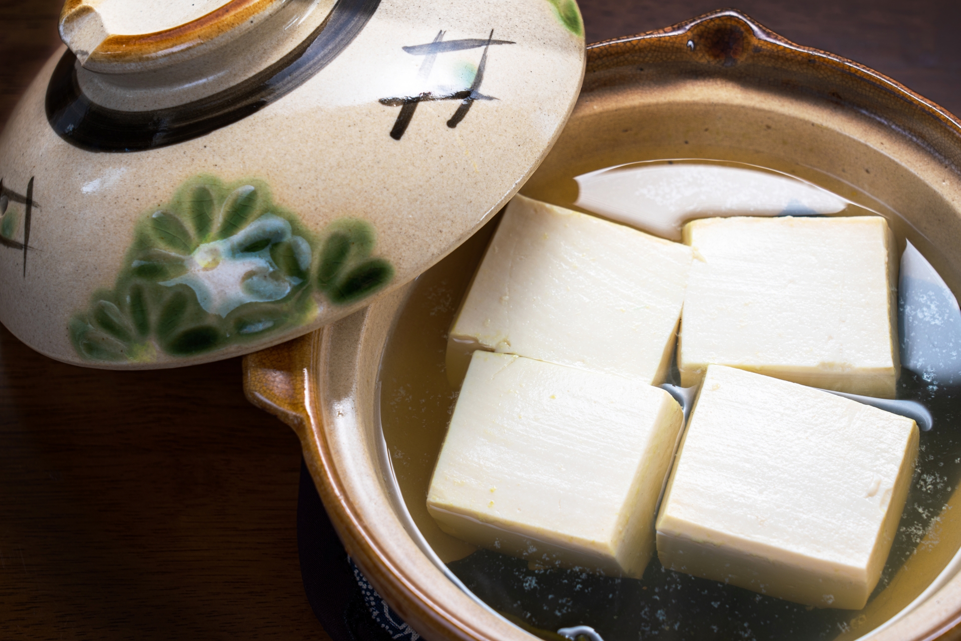 湯豆腐のシメは？ 残り汁で雑炊、うどんやラーメンは美味しいの？
